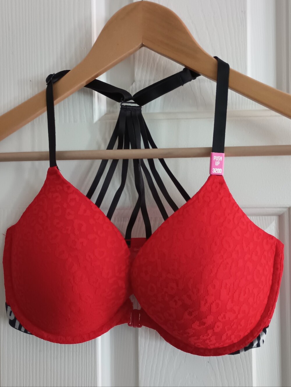 PINK Victoria Secret Push Up Leopard Lace Red And Black Pigeonnant Bra Size 32DD